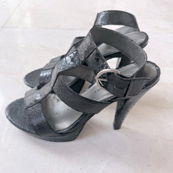 CL by Laundry strappy platform sandals black snake skin size 8M - Picture 1 of 8